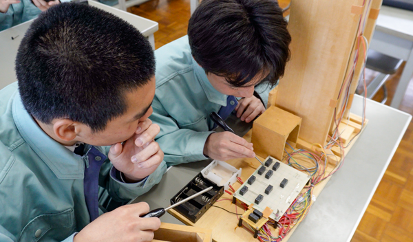 北陵高校電気情報科情報システムコース2