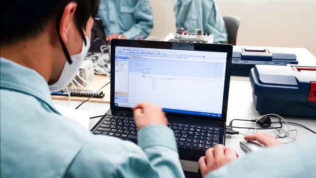 北陵高校電気情報科情報システムコース3